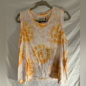 Magellan Women’s Fishing Tank- size xxl